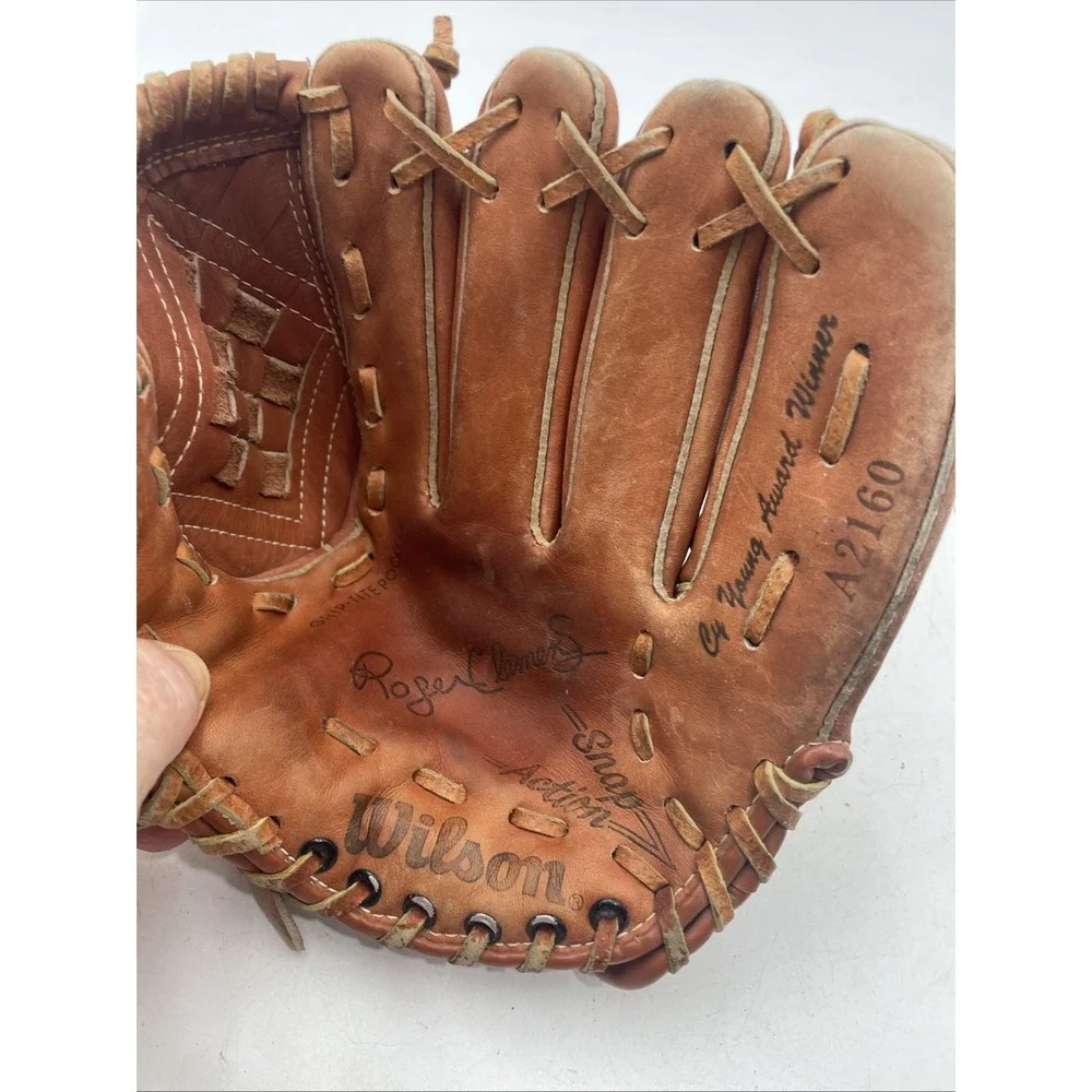 Wilson Roger Clemens RHT Baseball Glove Mitt Model #A2160 Vintage Roger Clemens